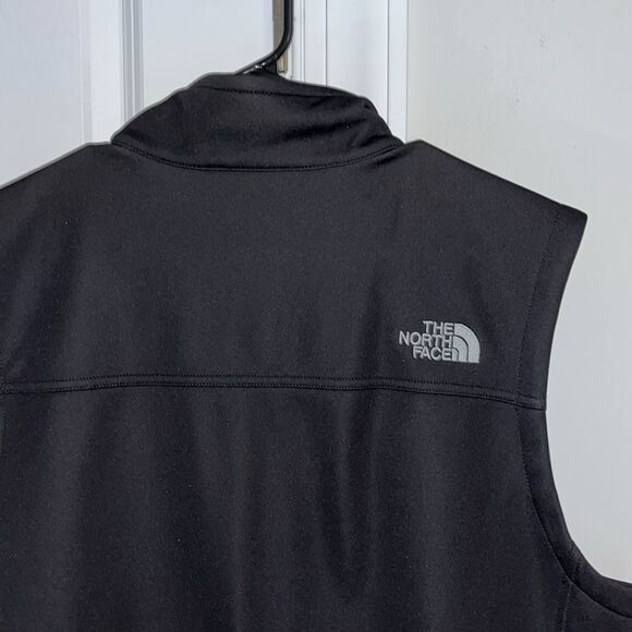 The North Face Black Apex Bionic Fleece Material Full Zipper Vest H R Block Tax - Picture 6 of 8
